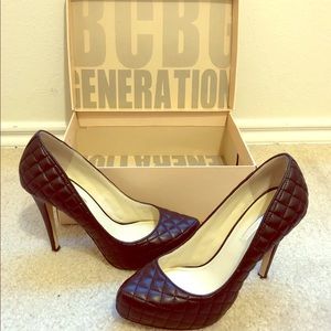 BCBG QUILTED HEELS